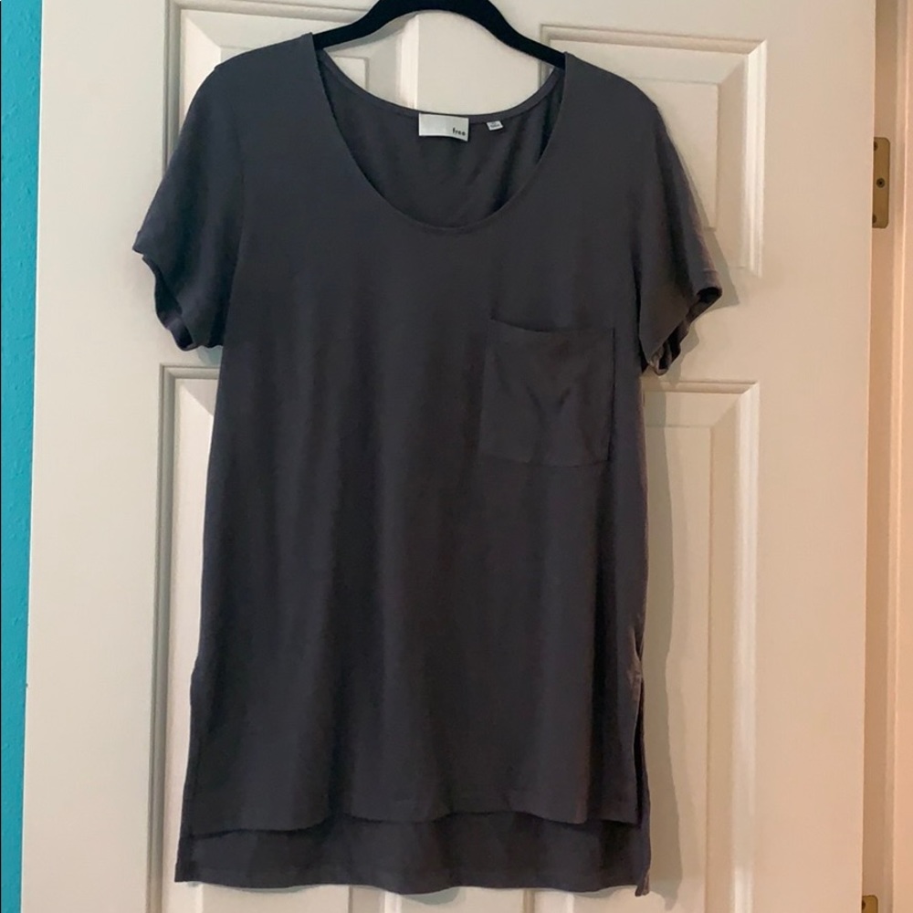 Lightly Worn Wilfred Free pocket t shirt
